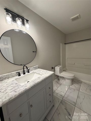 12937 Silvaire Farm Road, Charlotte, NC 28278