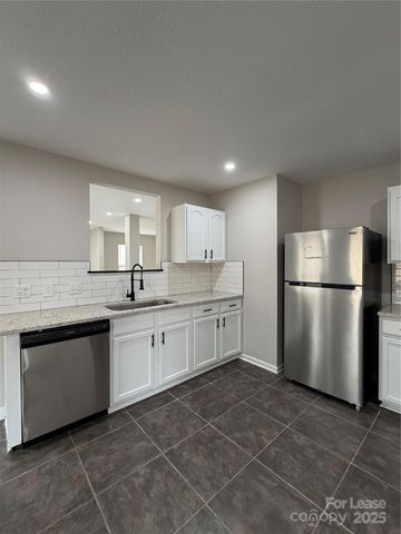 12937 Silvaire Farm Road, Charlotte, NC 28278