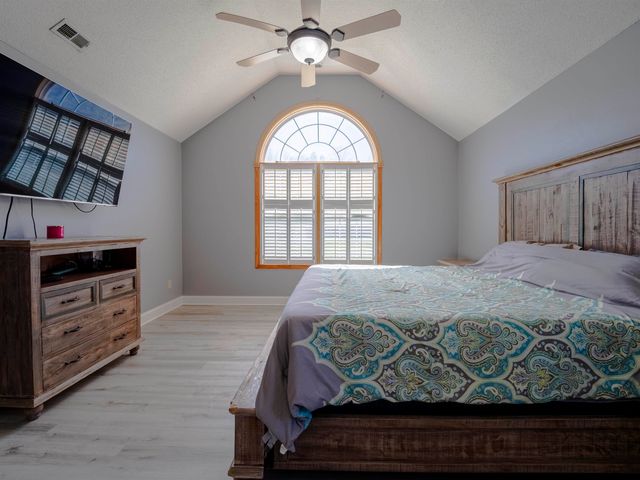 856 Hurricane Creek Road, Hurricane, WV 25526