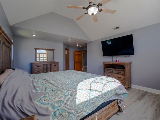 856 Hurricane Creek Road, Hurricane, WV 25526