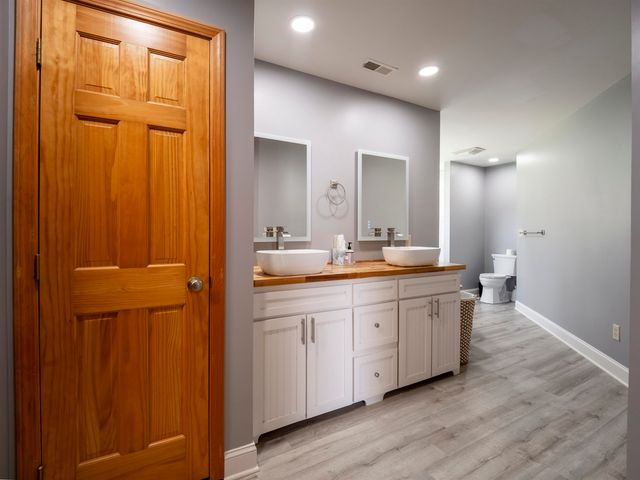 856 Hurricane Creek Road, Hurricane, WV 25526