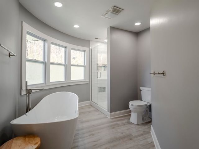 856 Hurricane Creek Road, Hurricane, WV 25526