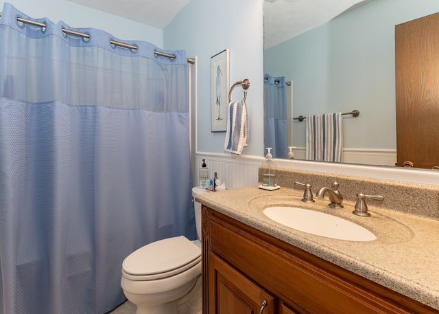 5221 26th Ave A Court 4, Moline, IL 61265
