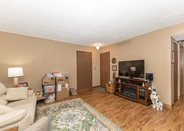 5221 26th Ave A Court 4, Moline, IL 61265