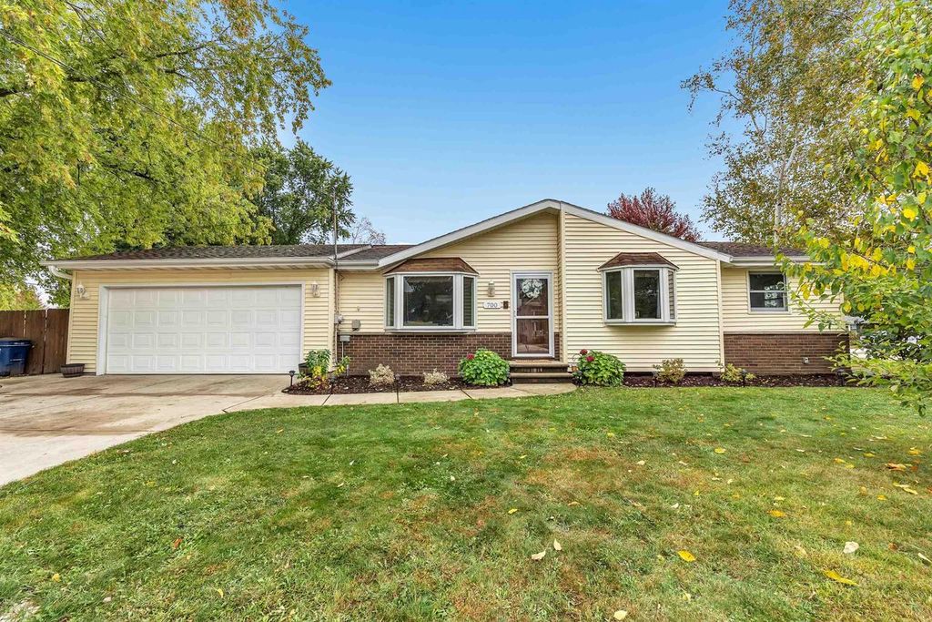700 GREENE AVENUE, Green Bay, WI 54301