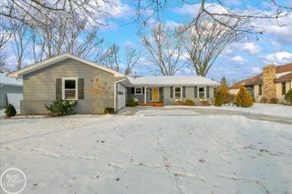 1155 N 6th Street, Saint Clair, MI 48079