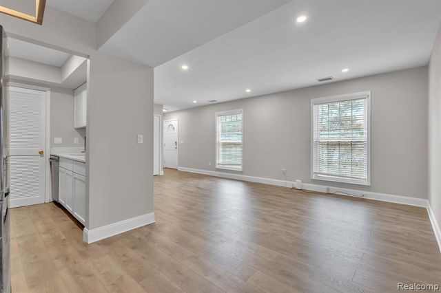 6964 Harvard Lane 119, Canton, MI 48187