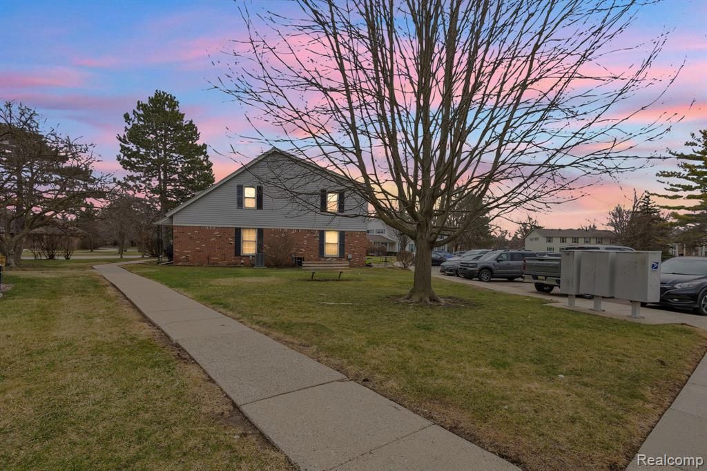 6964 Harvard Lane 119, Canton, MI 48187
