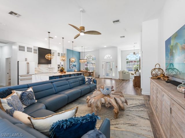 679 Seagrape DR, Marco Island, FL 34145