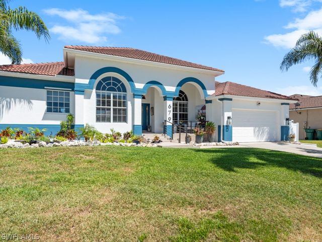 679 Seagrape DR, Marco Island, FL 34145