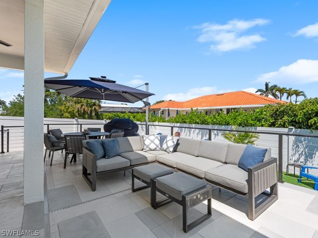 679 Seagrape DR, Marco Island, FL 34145