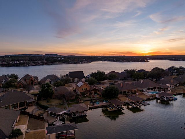 2325 River Road, Granbury, TX 76048