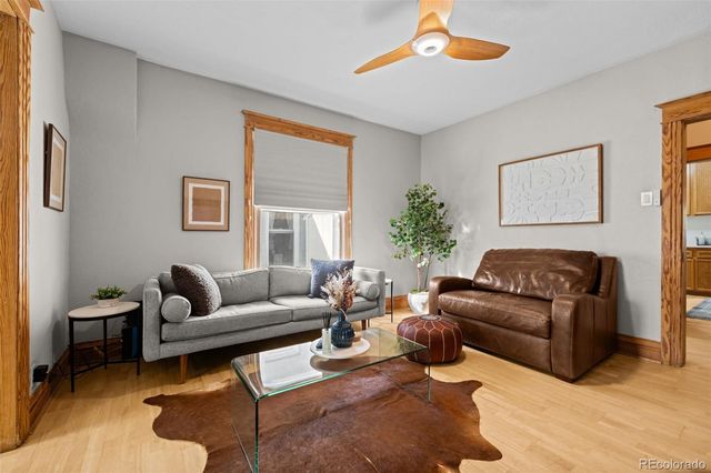 953 S Washington Street, Denver, CO 80209