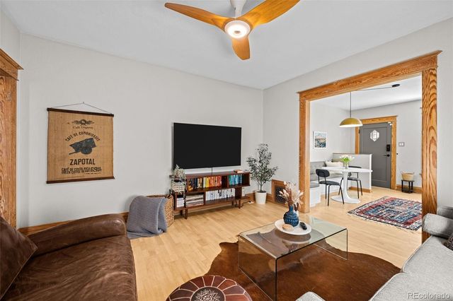 953 S Washington Street, Denver, CO 80209