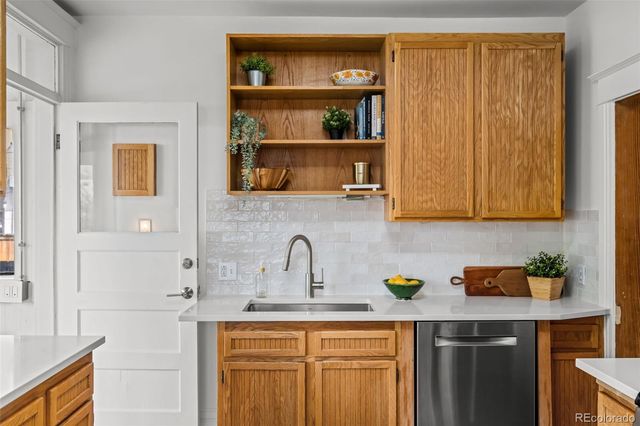 953 S Washington Street, Denver, CO 80209