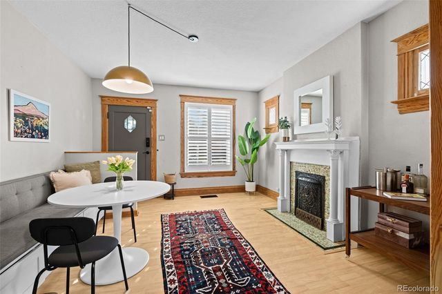 953 S Washington Street, Denver, CO 80209