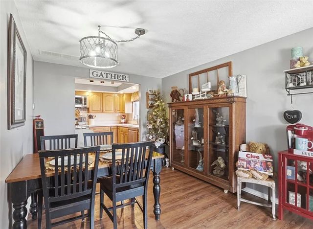 1408 Mapleridge Drive, Fairborn, OH 45324