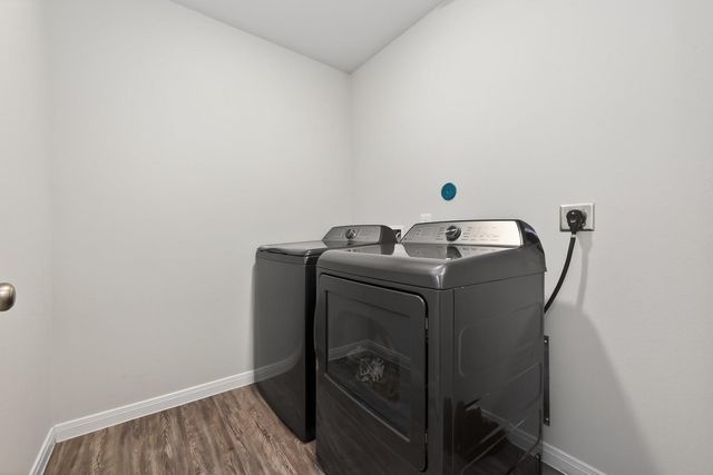 72 Road 51028, Cleveland, TX 77327