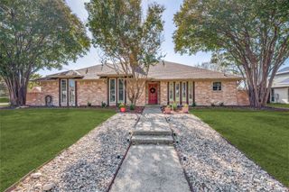 900 Keenan Circle, Plano, TX 75075