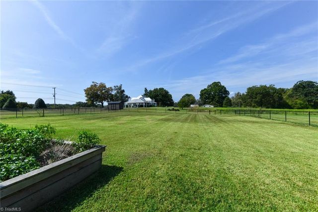 135 Morgans Way, Lexington, NC 27292