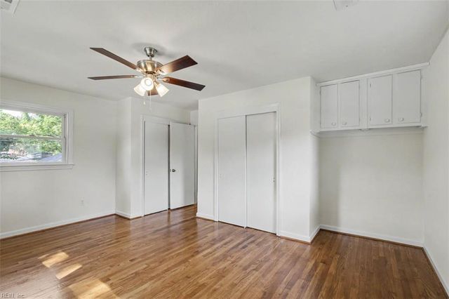 8 Riverdale DR, Hampton, VA 23666