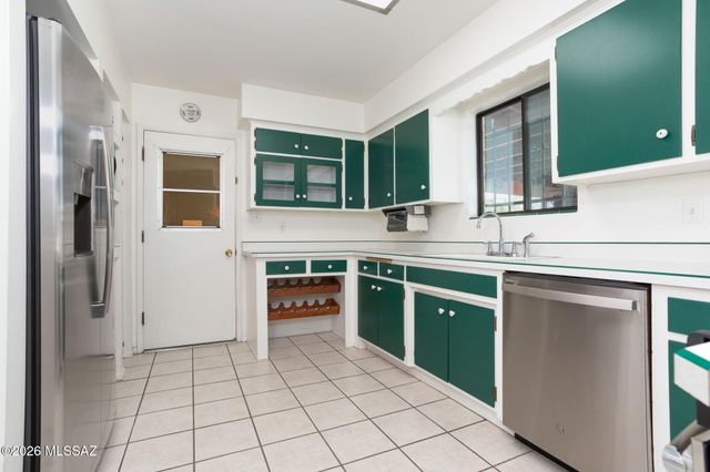 1340 W Vía Tierra, Tucson, AZ 85704