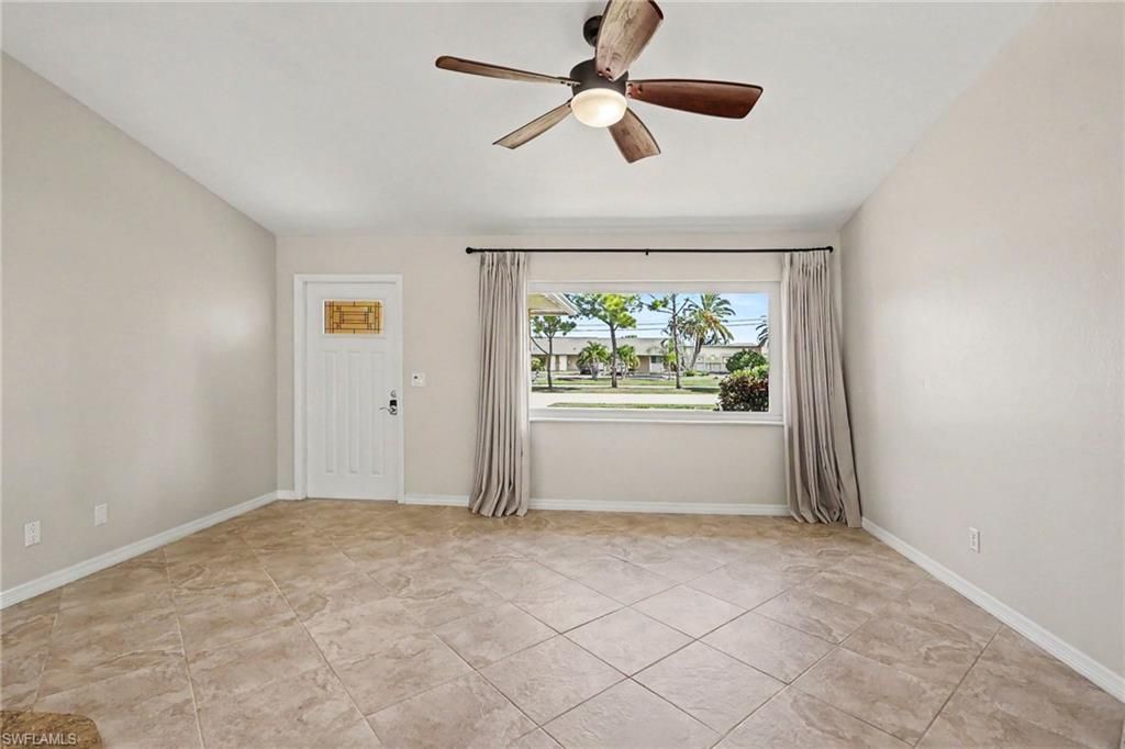 Image 19 of property listing at 918 Gleason PKWY, Cape Coral, FL 33914