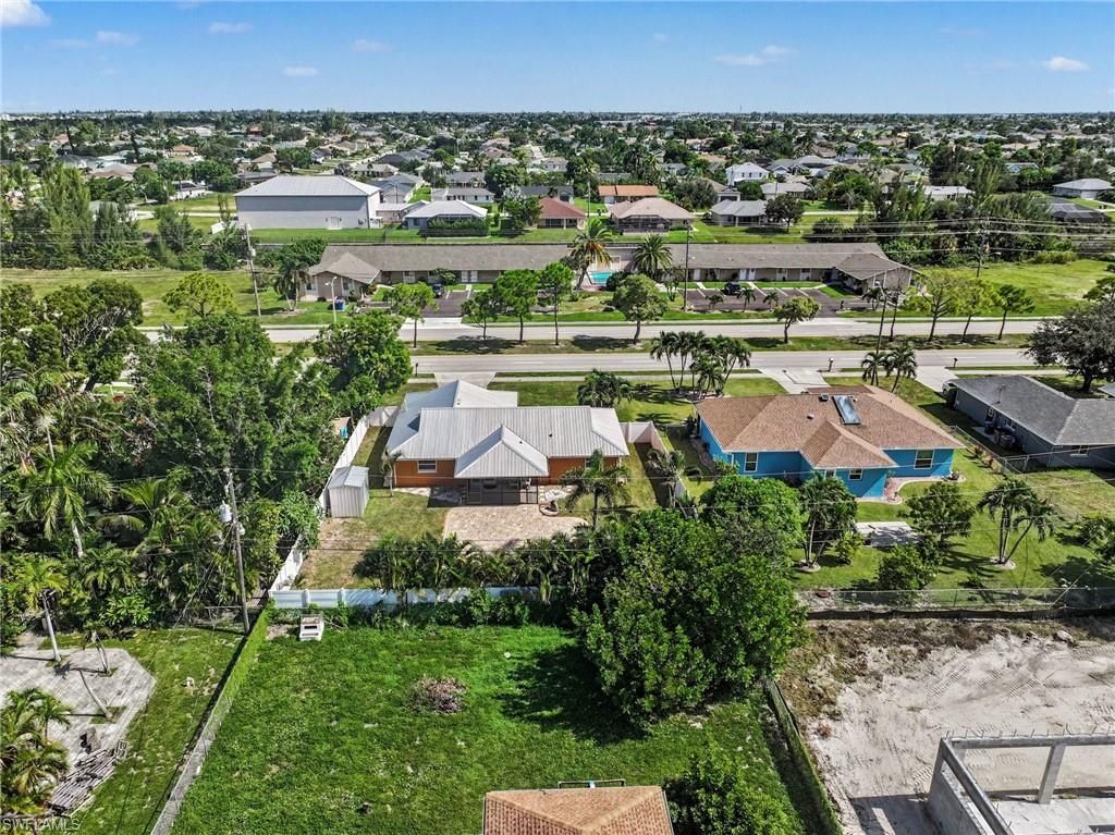Image 24 of property listing at 918 Gleason PKWY, Cape Coral, FL 33914