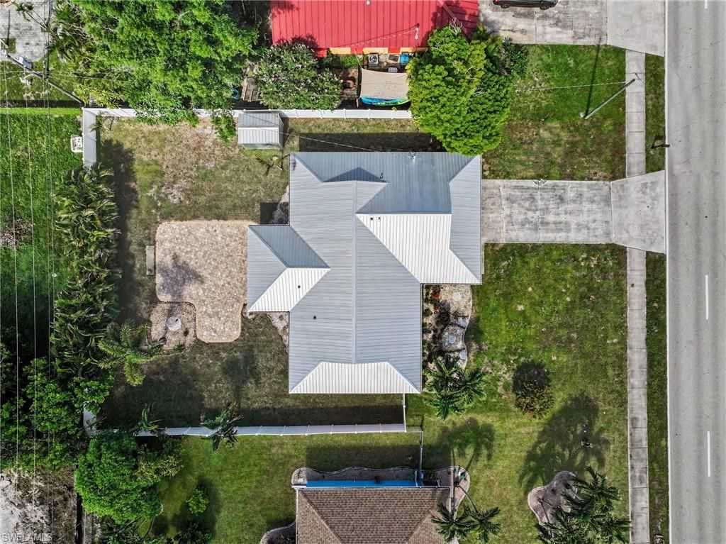 Image 25 of property listing at 918 Gleason PKWY, Cape Coral, FL 33914