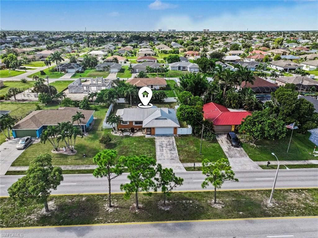 Image 27 of property listing at 918 Gleason PKWY, Cape Coral, FL 33914