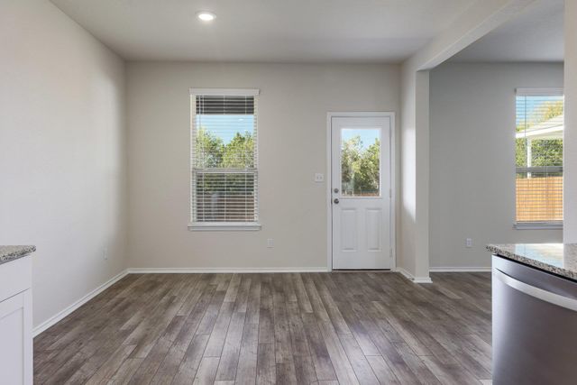 62 Snowy Plover LN, Leander, TX 78642