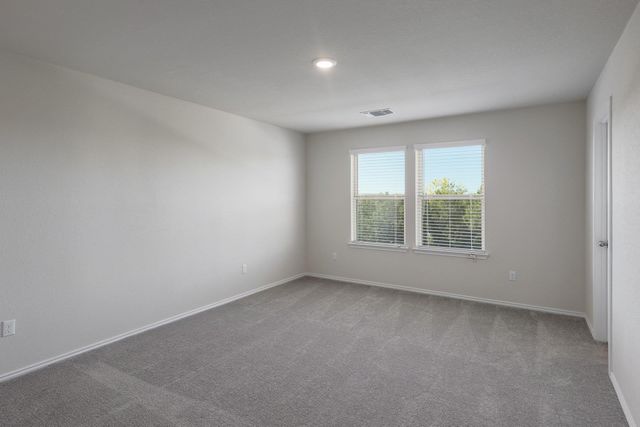 62 Snowy Plover LN, Leander, TX 78642