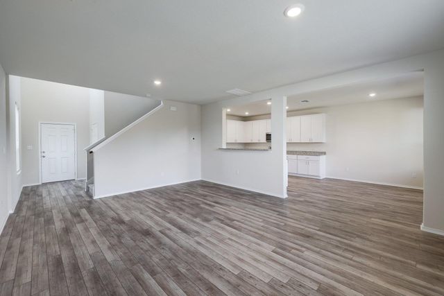 62 Snowy Plover LN, Leander, TX 78642