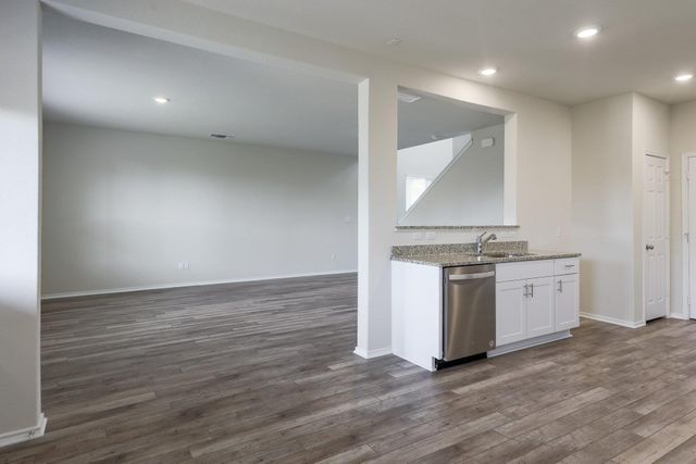 62 Snowy Plover LN, Leander, TX 78642