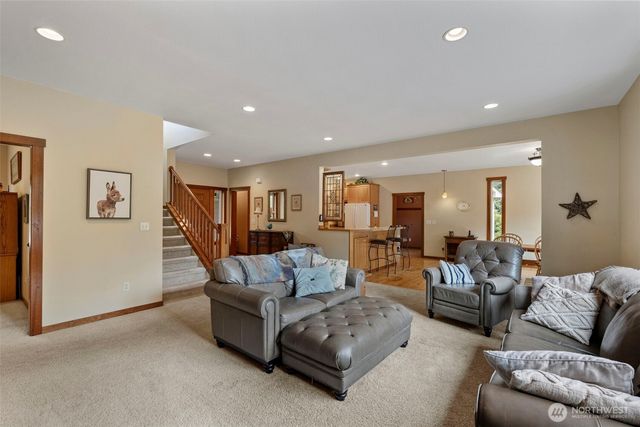 375 Curtis Hill Road, Chehalis, WA 98532