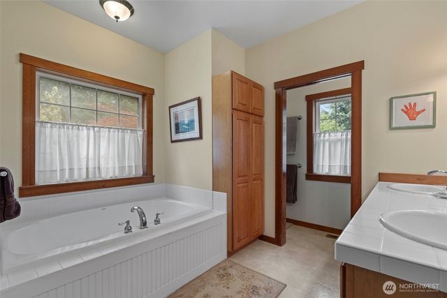 375 Curtis Hill Road, Chehalis, WA 98532