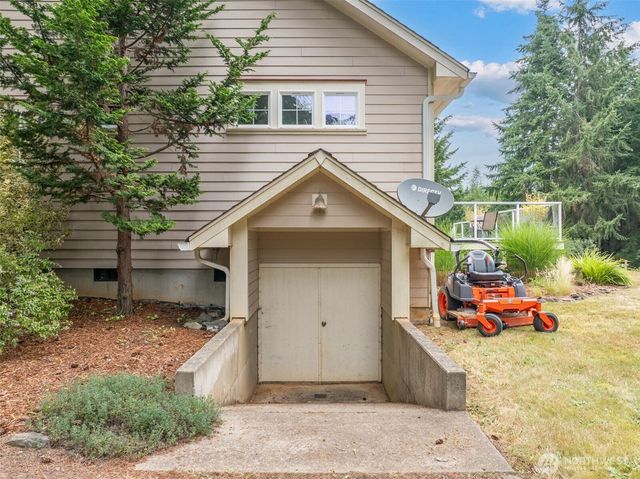 375 Curtis Hill Road, Chehalis, WA 98532