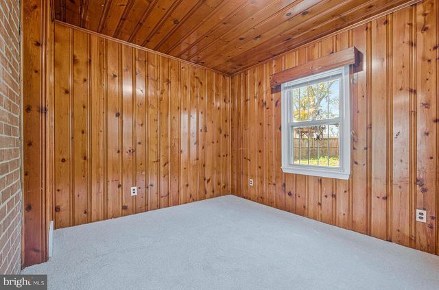 7002 RIGGS RD, Hyattsville, MD 20783