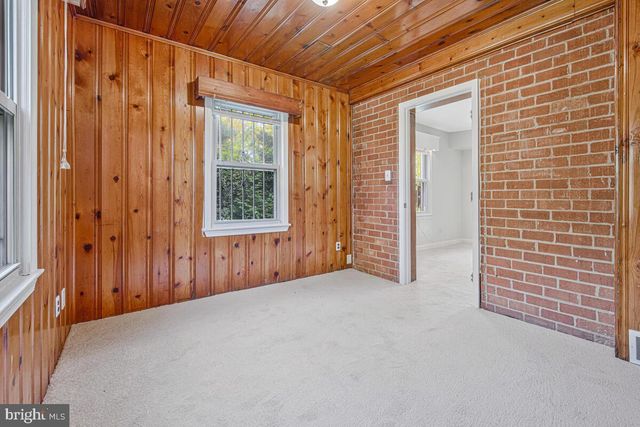 7002 RIGGS RD, Hyattsville, MD 20783