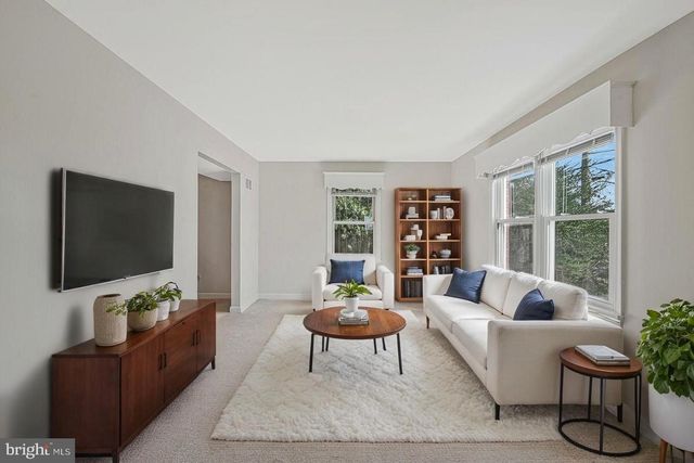 7002 RIGGS RD, Hyattsville, MD 20783