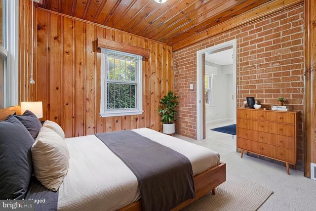 7002 RIGGS RD, Hyattsville, MD 20783