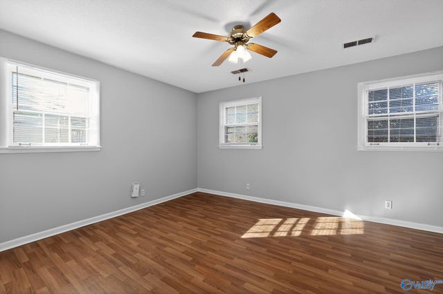 514 Valley View Terrace SE, Huntsville, AL 35803