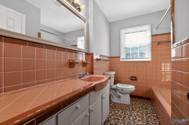 514 Valley View Terrace SE, Huntsville, AL 35803