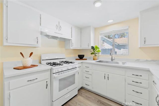 216 Third Street, San Dimas, CA 91773