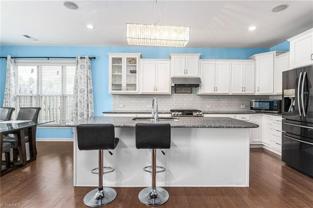 6017 Stone Valley Way, Greensboro, NC 27455