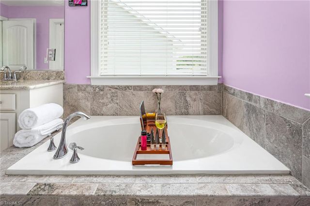 6017 Stone Valley Way, Greensboro, NC 27455