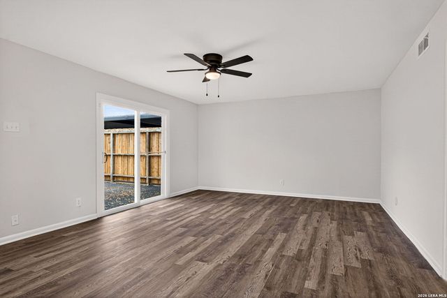 600 Gentleman Rd Apt 7, Balcones Heights, TX 78201