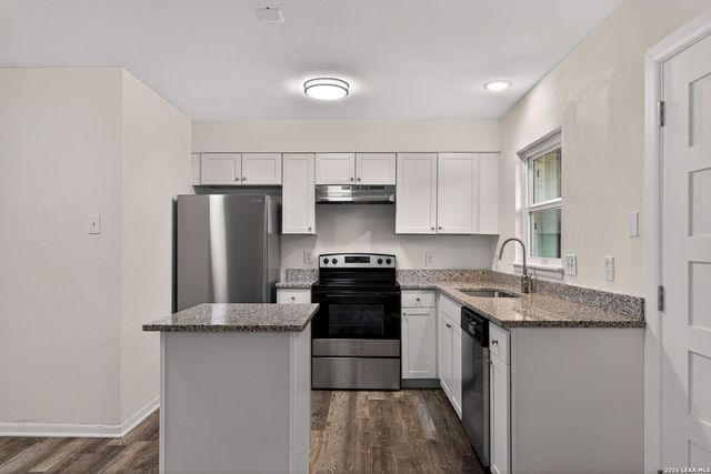 600 Gentleman Rd Apt 7, Balcones Heights, TX 78201