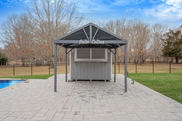 300 Private Road 8, Cutchogue, NY 11935