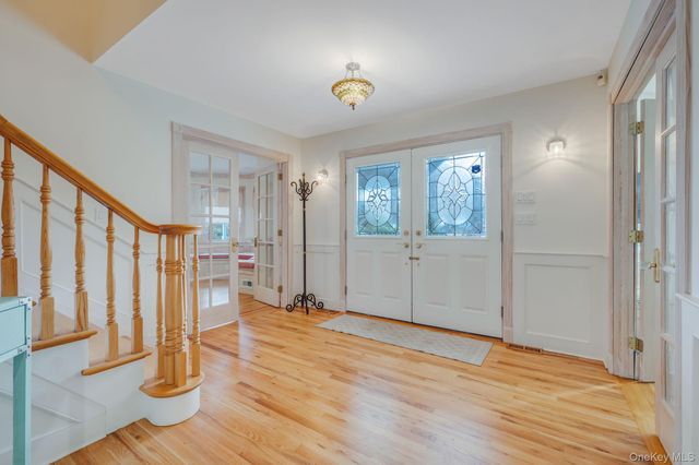 300 Private Road 8, Cutchogue, NY 11935